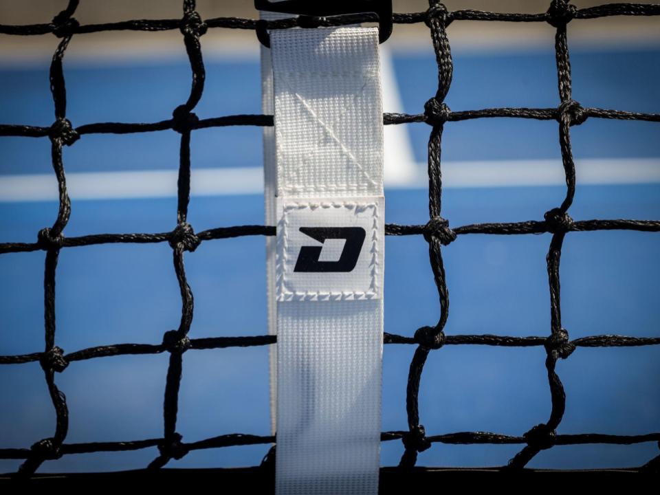 Dominator Pro Max Rolling Portable Pickleball Net